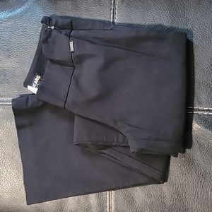 GUESS Womens Classic Flare Leg Black Pants. Size 29.